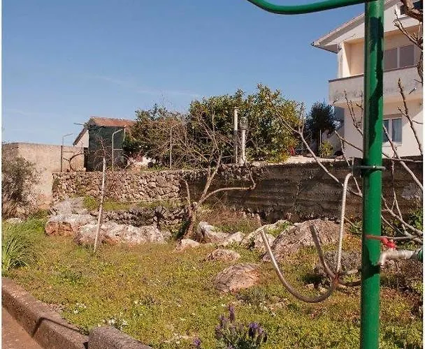 Appartamento With Parking Space Kali, Ugljan - 14590