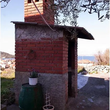 Daire With Parking Space Kali, Ugljan - 14590