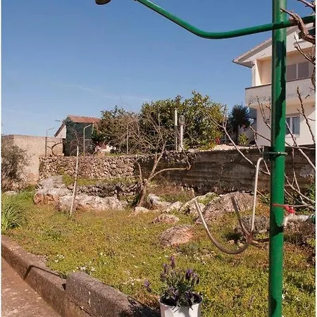 Daire With Parking Space Kali, Ugljan - 14590