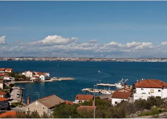 With Parking Space Kali, Ugljan - 14590 Apartman