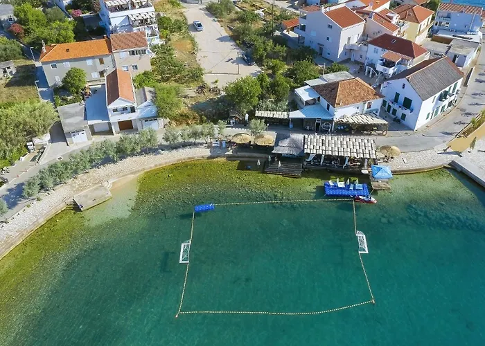 With Parking Space Kali, Ugljan - 14590 *